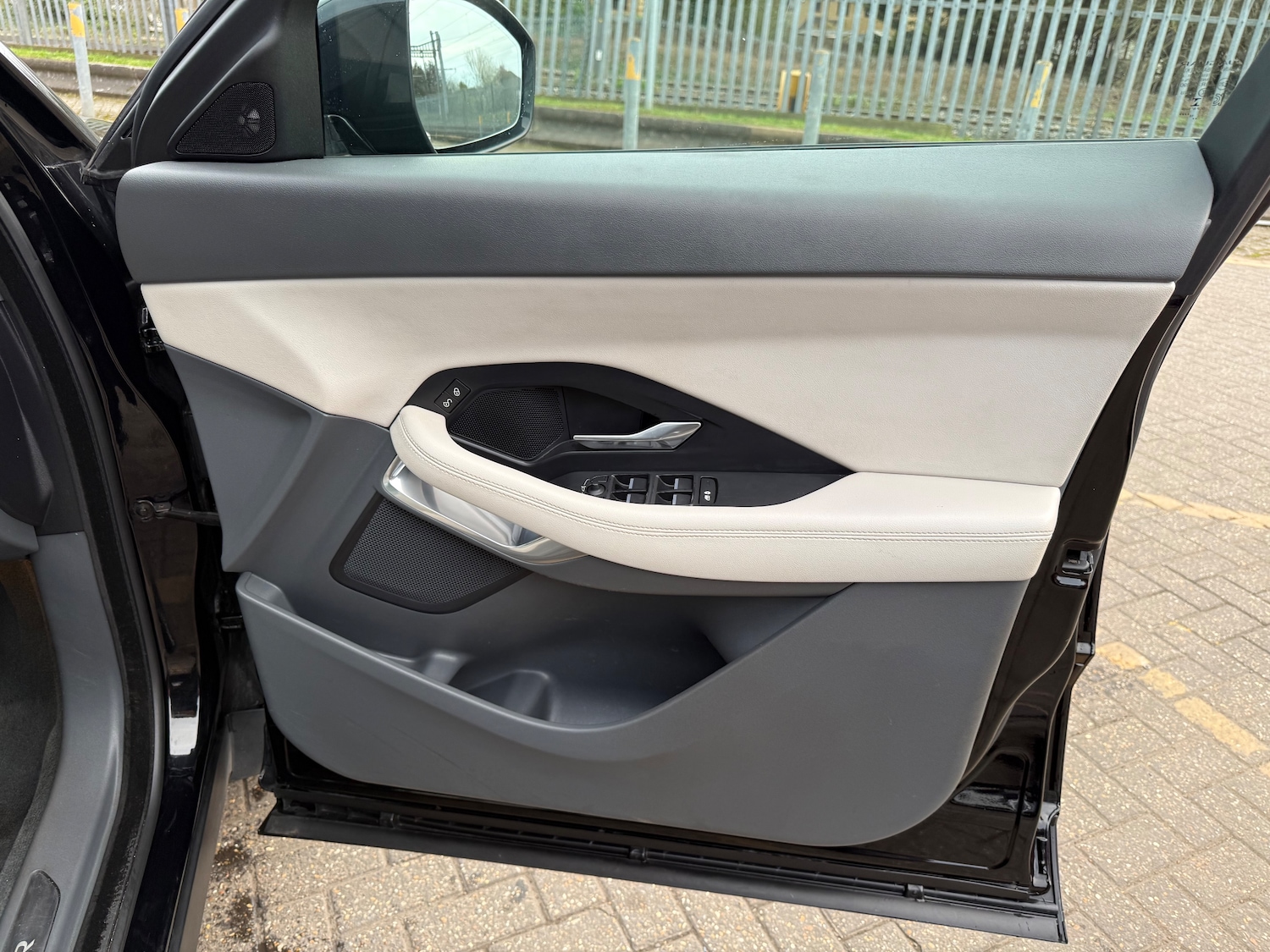 Used Jaguar E-Pace 2018 for sale - 77631363: Photo 48