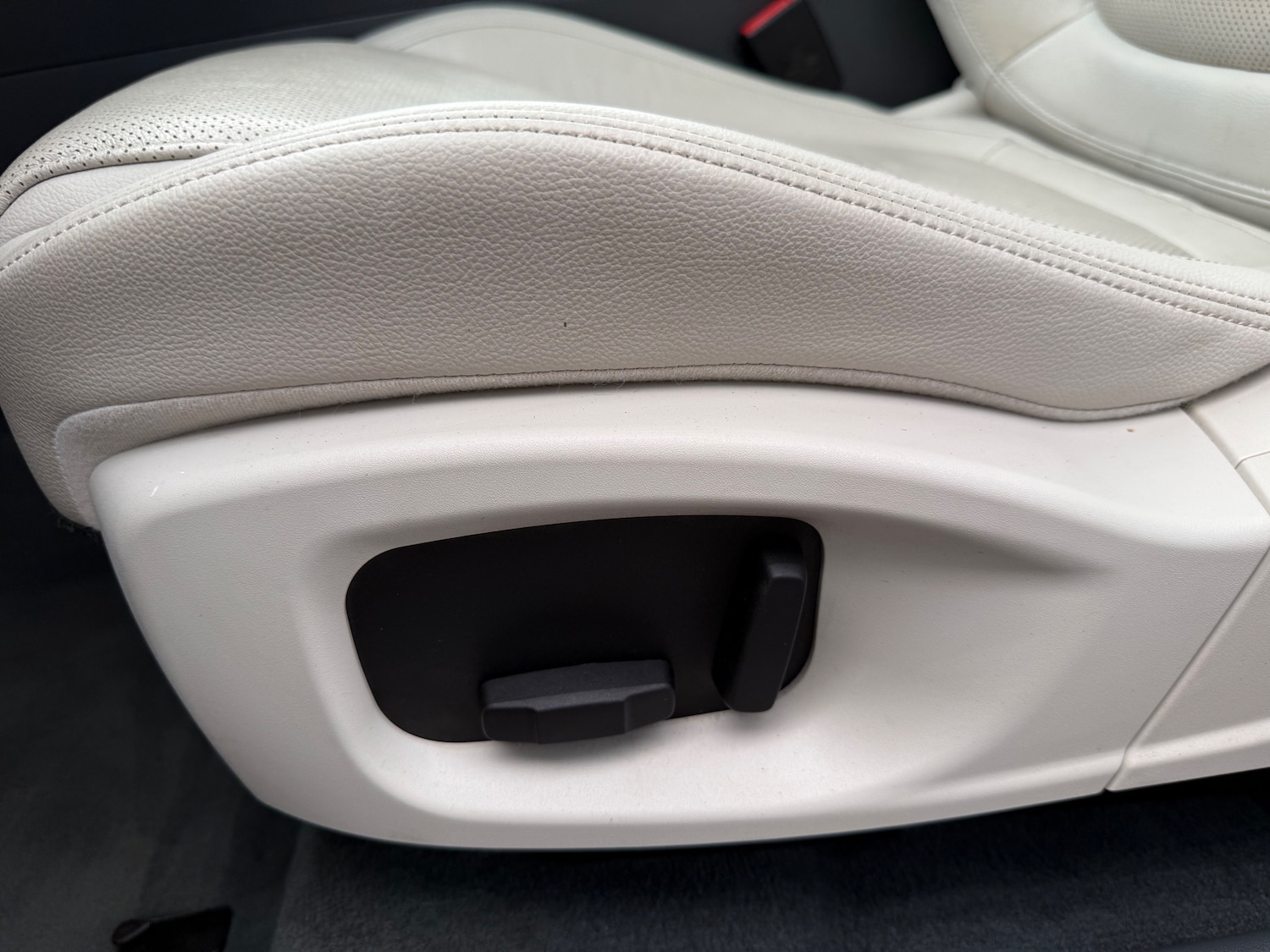 Used Jaguar E-Pace 2018 for sale - 77631363: Photo 53