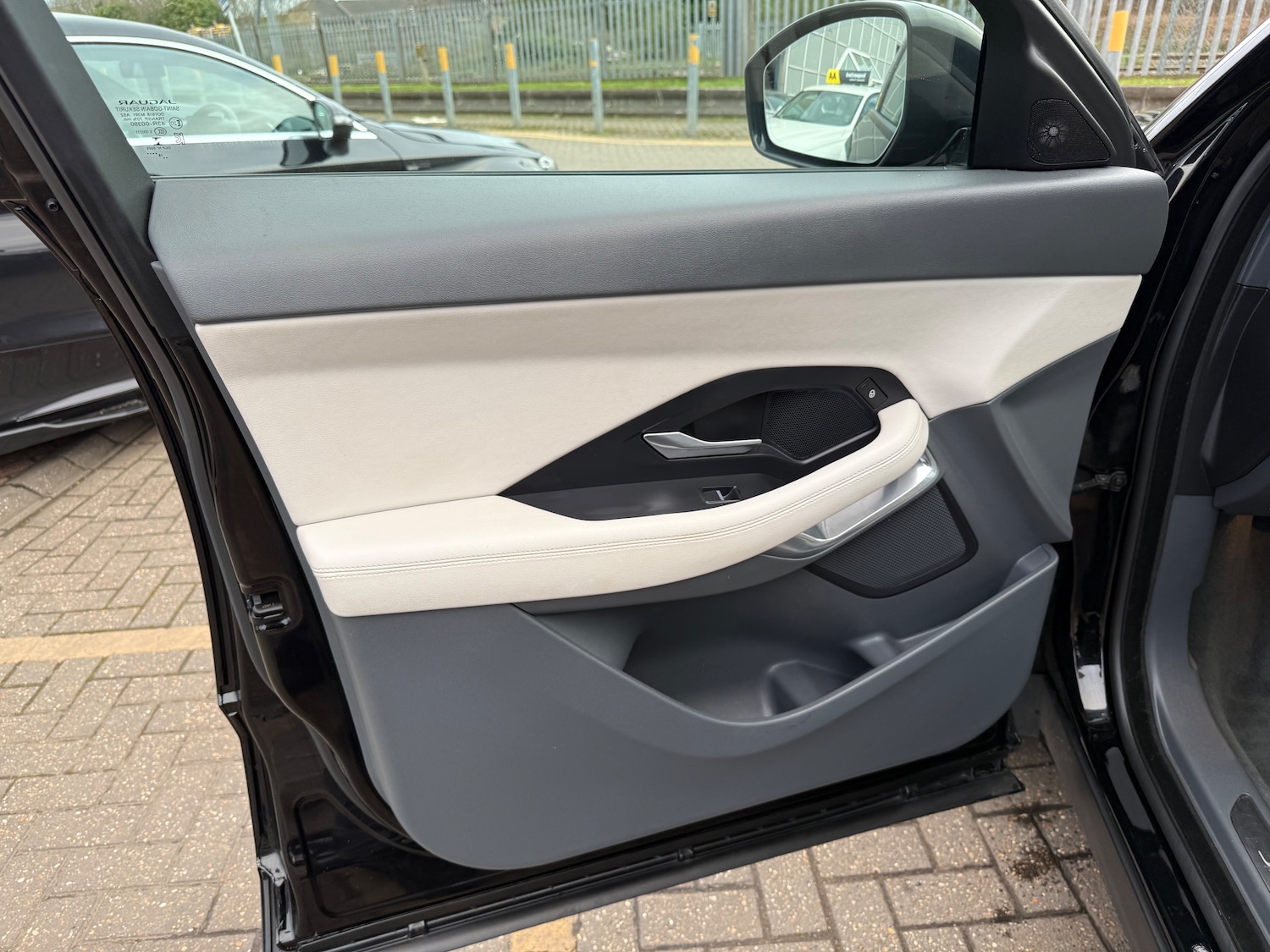 Used Jaguar E-Pace 2018 for sale - 77631363: Photo 55