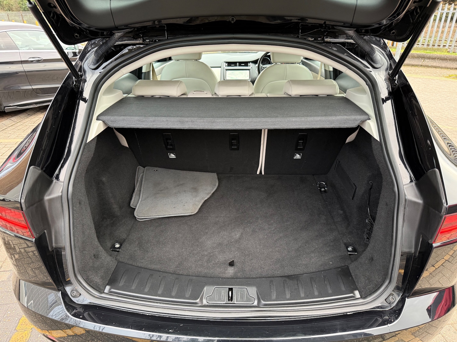 Used Jaguar E-Pace 2018 for sale - 77631363: Photo 63