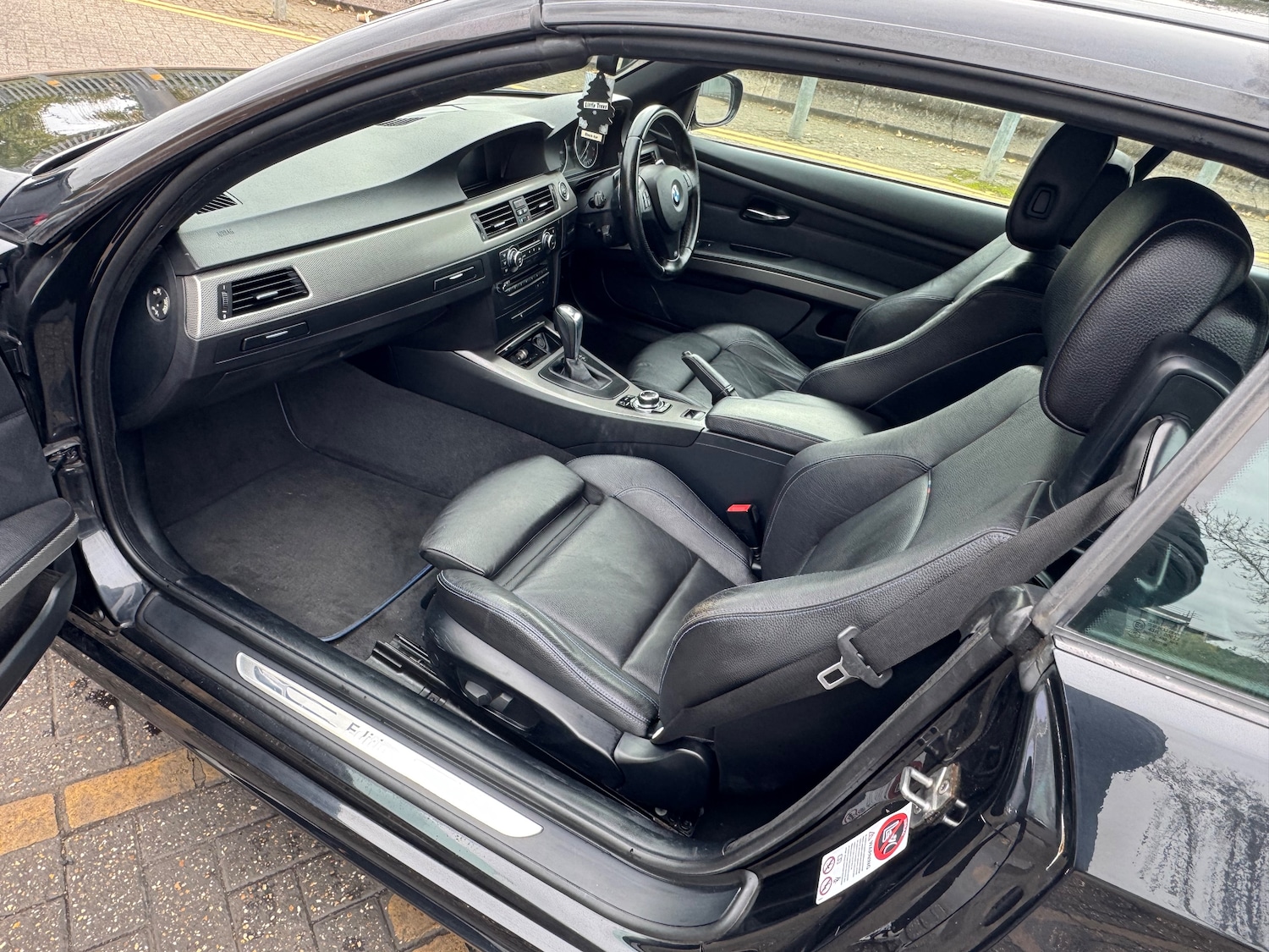 Used BMW 3 Series 2011 for sale - 77984182: Photo 4