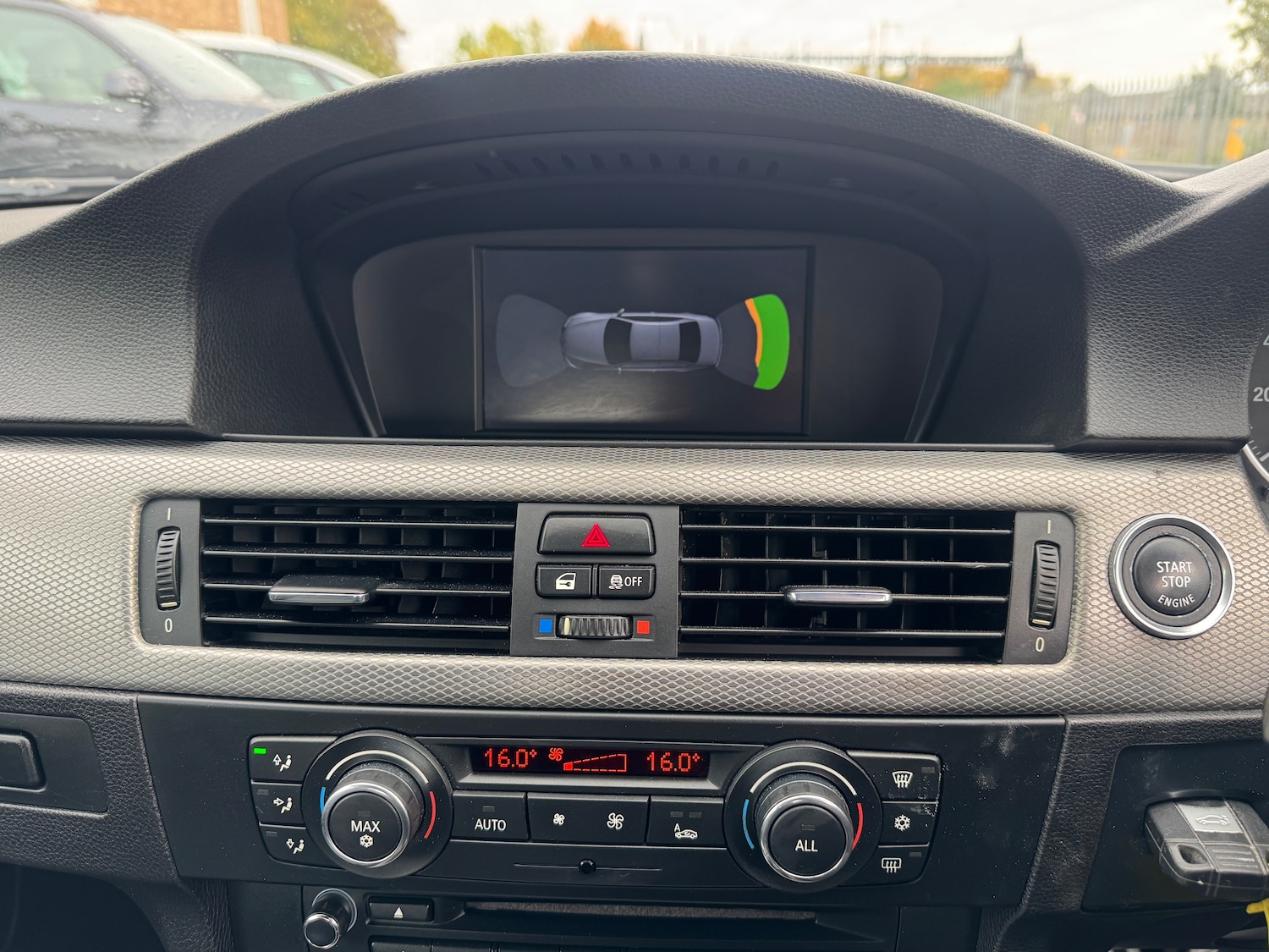 Used BMW 3 Series 2011 for sale - 77984182: Photo 6