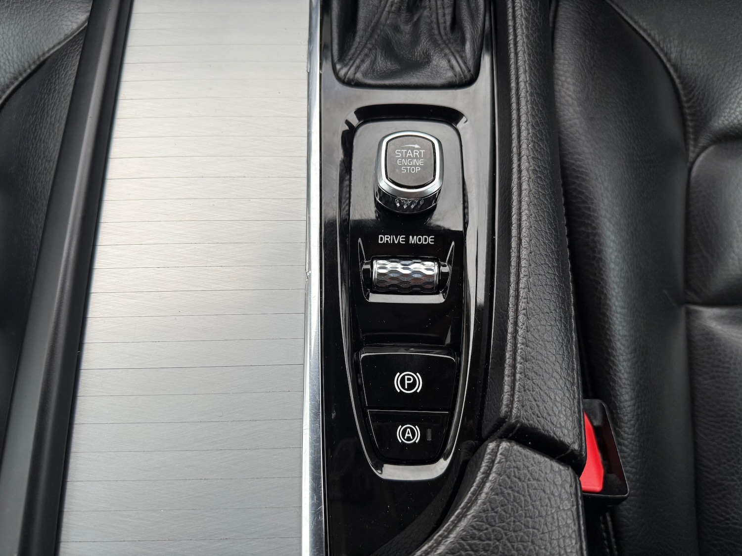 Used Volvo XC90 2017 for sale - 76523409: Photo 25