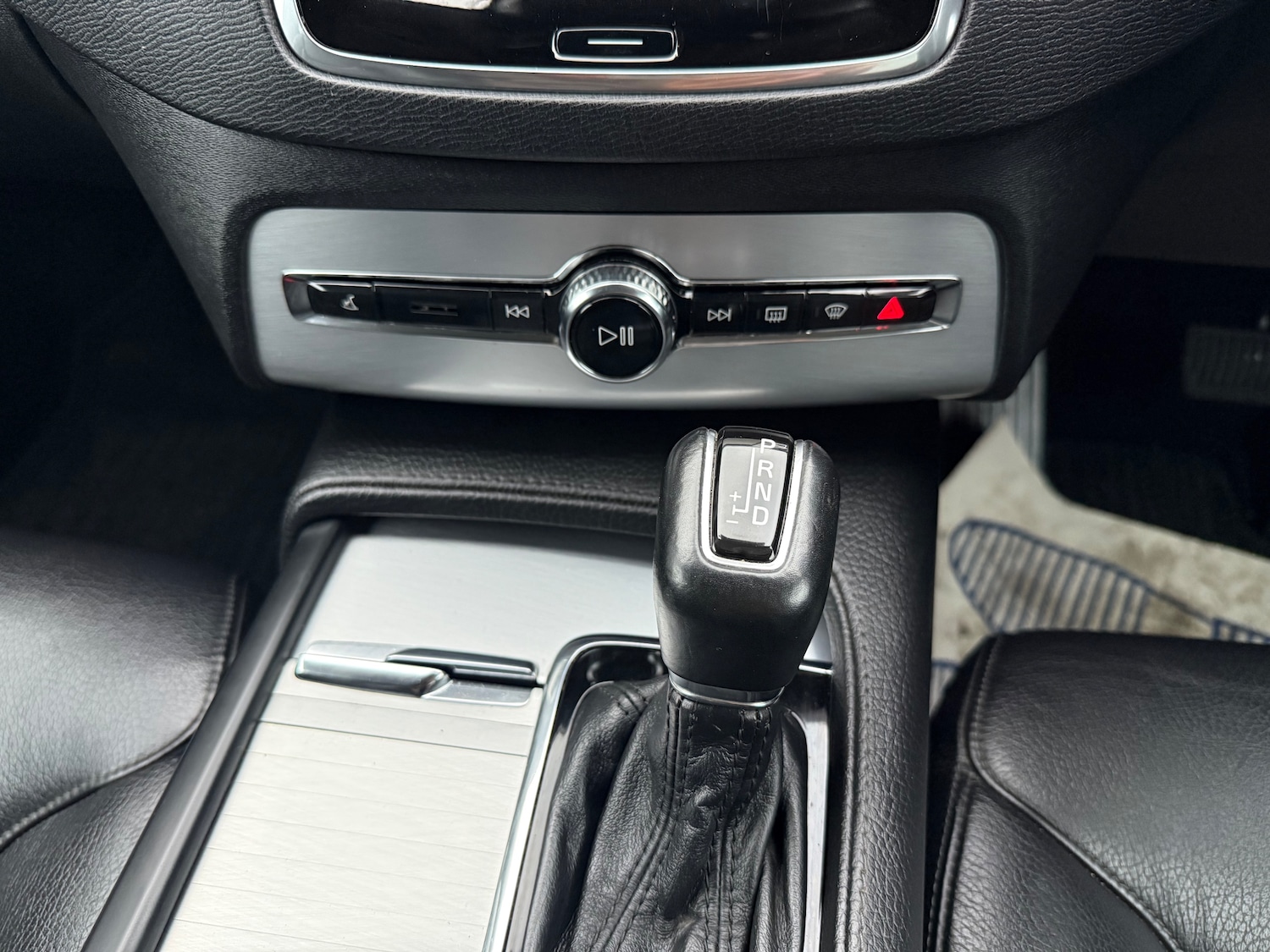 Used Volvo XC90 2017 for sale - 76523409: Photo 27