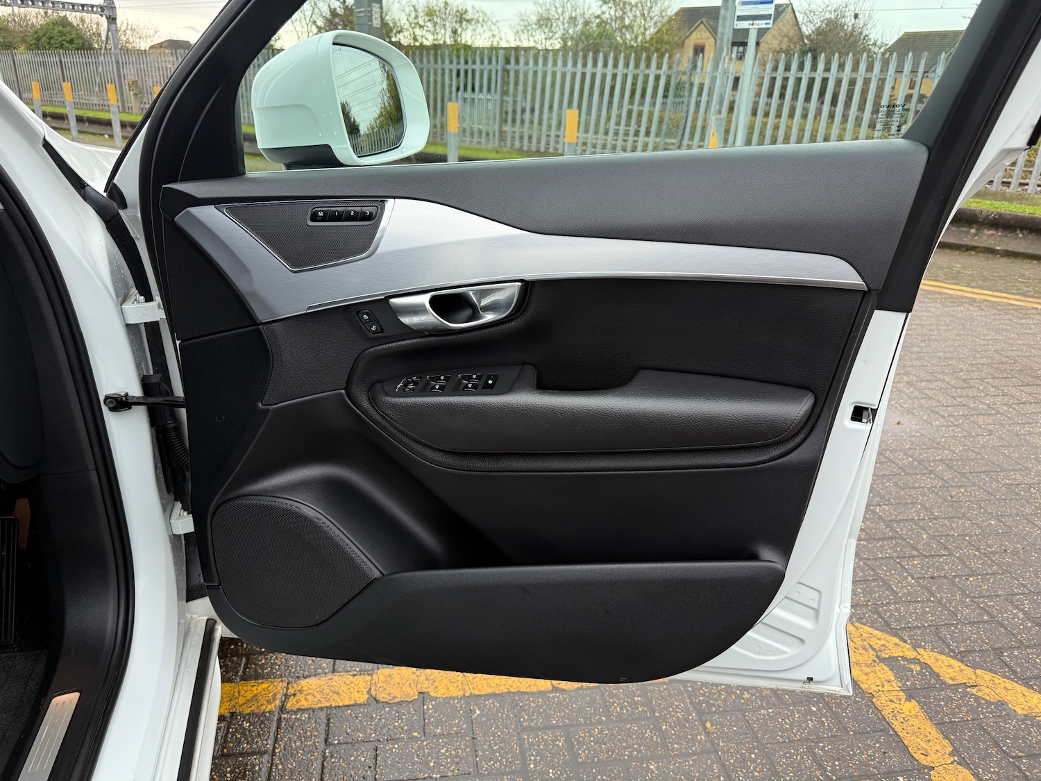 Used Volvo XC90 2017 for sale - 76523409: Photo 55