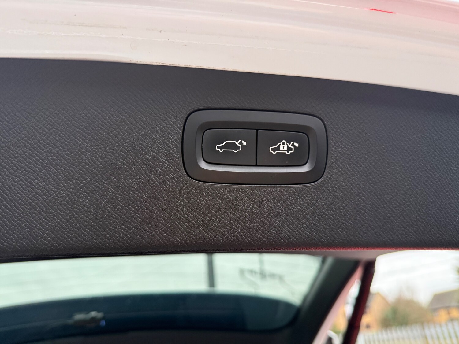 Used Volvo XC90 2017 for sale - 76523409: Photo 72