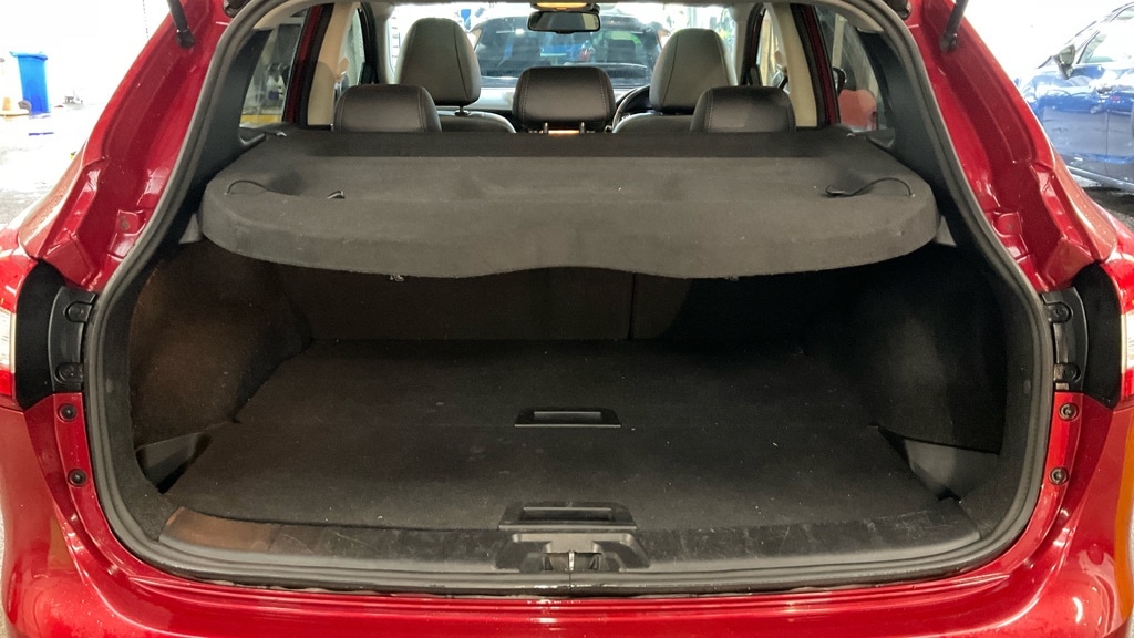 Used Nissan Qashqai 2016 for sale - 76609378: Photo 11