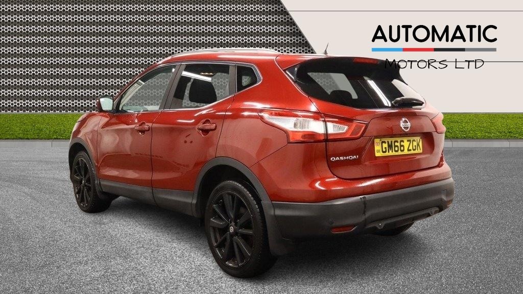 Used Nissan Qashqai 2016 for sale - 76609378: Photo 2
