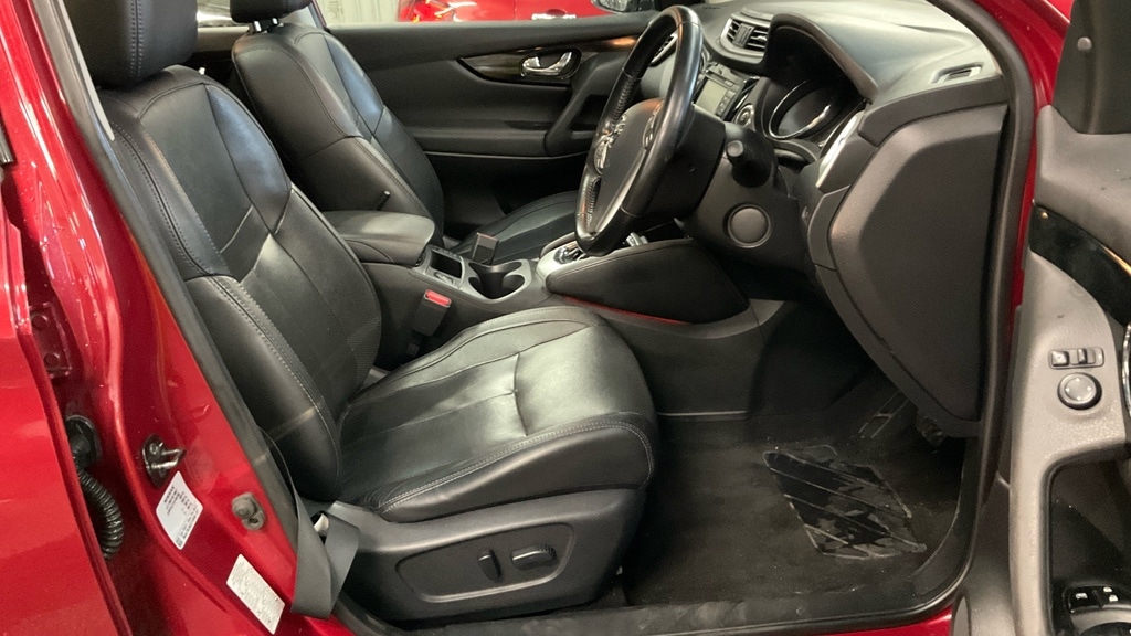 Used Nissan Qashqai 2016 for sale - 76609378: Photo 3