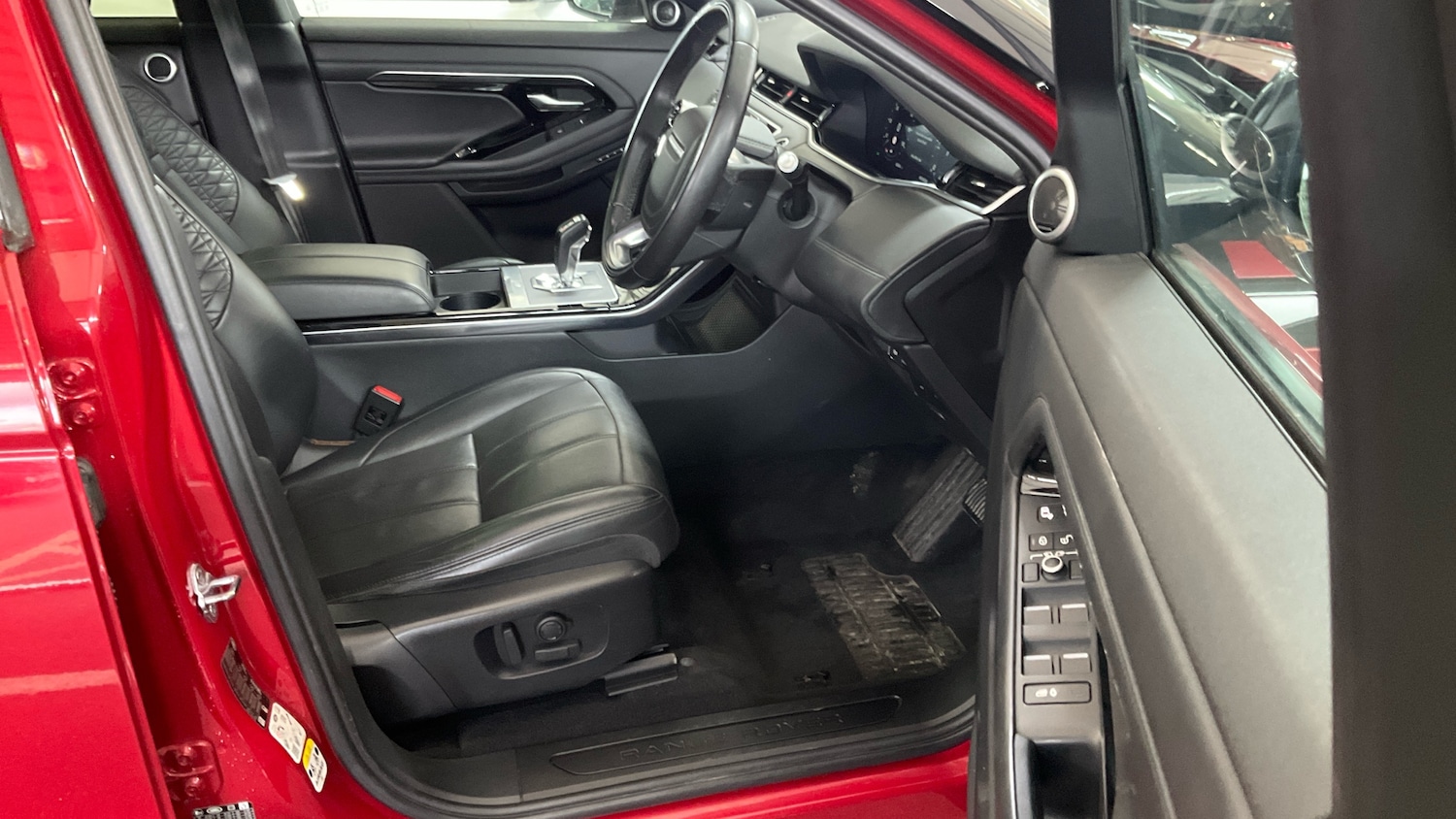 Used Land Rover Range Rover Evoque 2019 for sale - 77533700: Photo 3