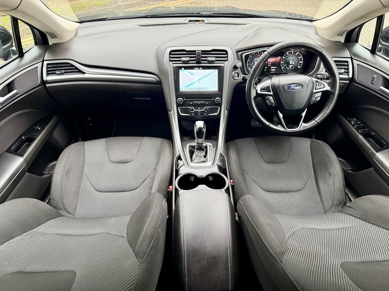 Used Ford Mondeo 2016 for sale - 76767457: Photo 3