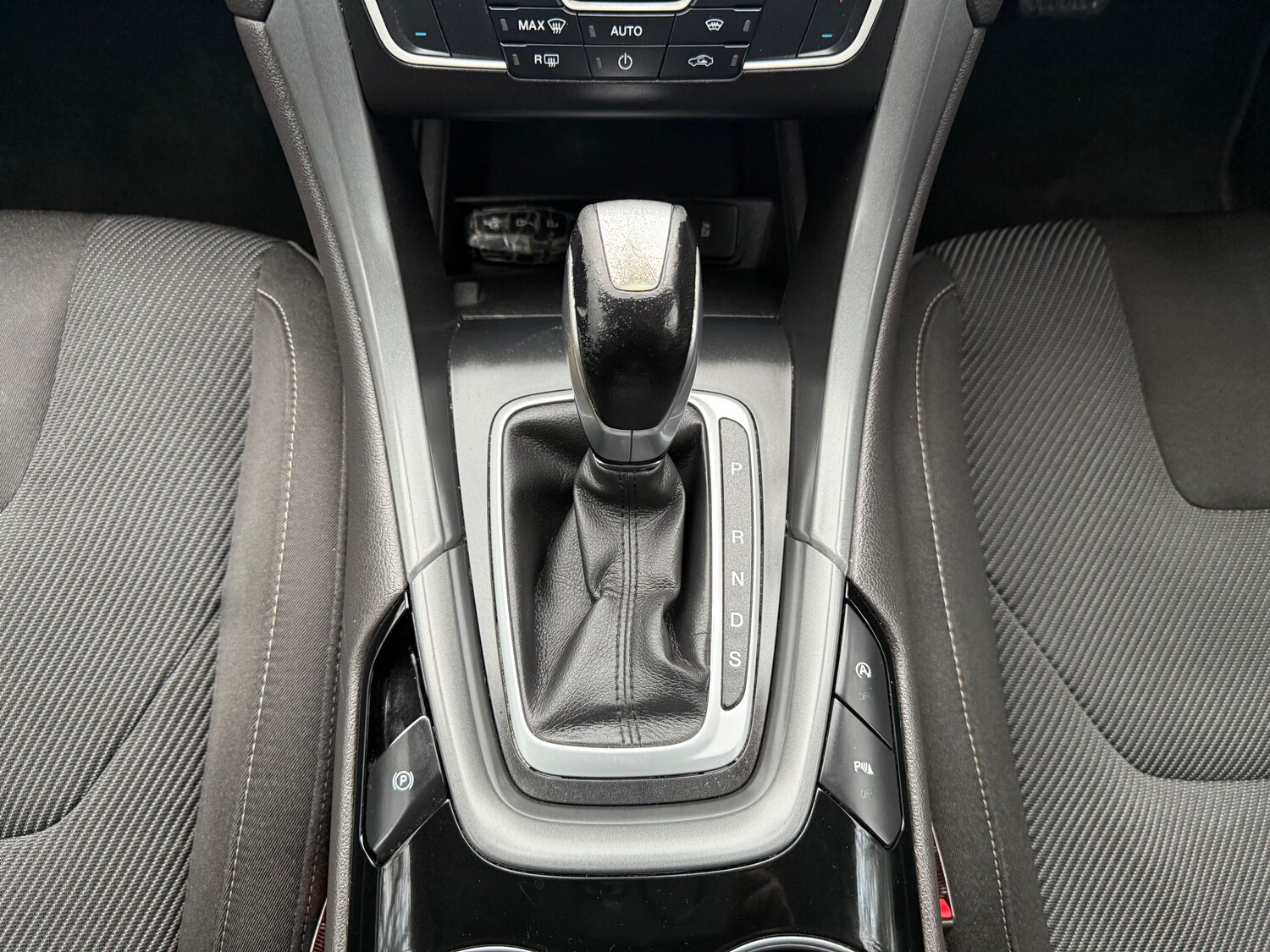 Used Ford Mondeo 2016 for sale - 76767457: Photo 62