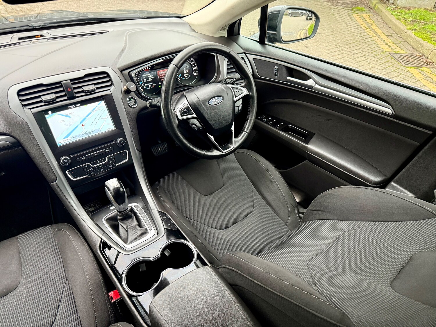 Used Ford Mondeo 2016 for sale - 76767457: Photo 7