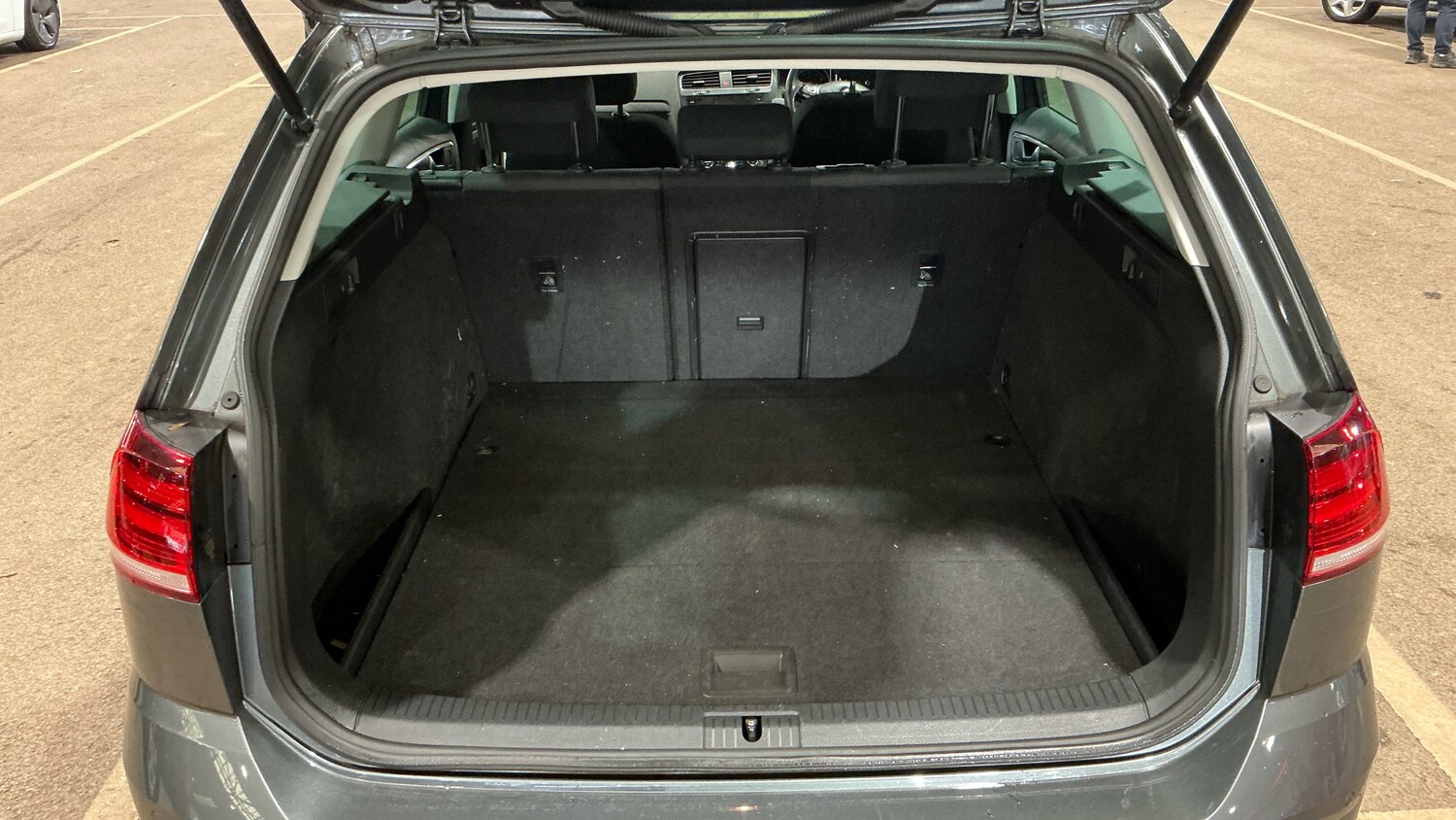 Used Volkswagen Golf 2020 for sale - 78056020: Photo 6