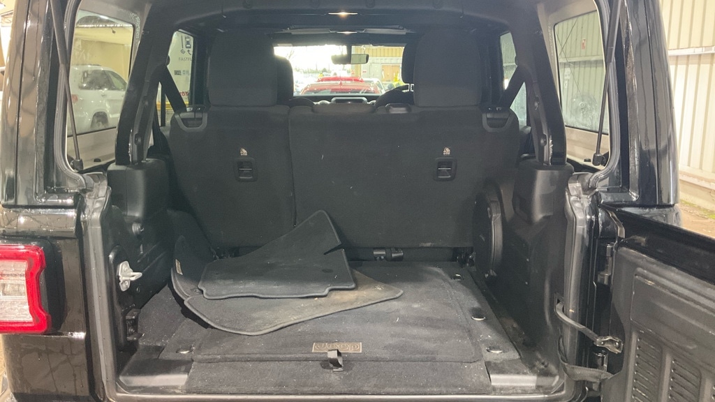 Used Jeep Wrangler 2018 for sale - 77259053: Photo 9
