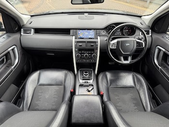 Used Land Rover Discovery Sport 2016 for sale - 76638015: Photo