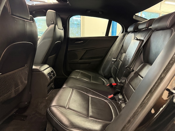 Used Jaguar XE 2016 for sale - 75608373: Photo 50