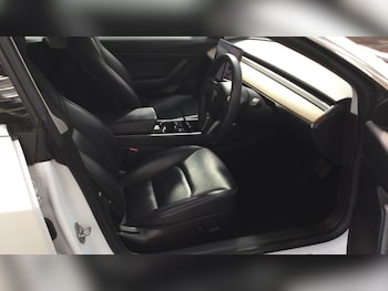 Used Tesla Model 3 2019 for sale - 75932278: Photo