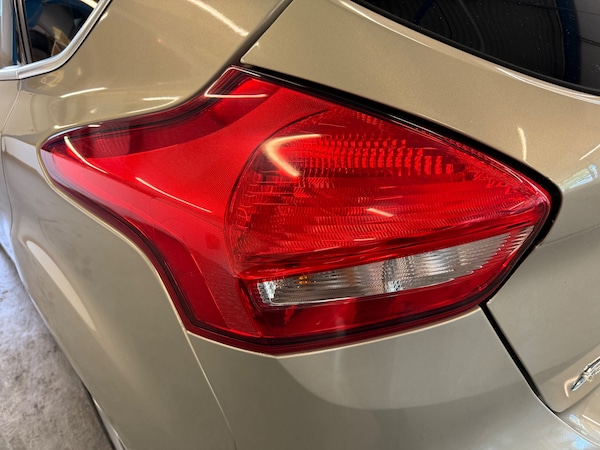 Used Ford Focus 2015 for sale - 75639201: Photo 32