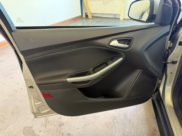Used Ford Focus 2015 for sale - 75639201: Photo 40