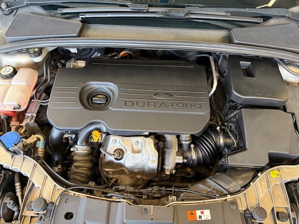 Used Ford Focus 2015 for sale - 75639201: Photo 9