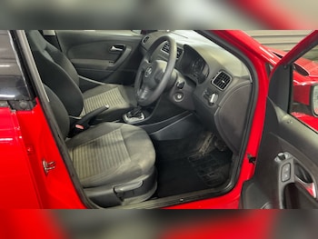 Used Volkswagen Polo 2011 for sale - 77563642: Photo