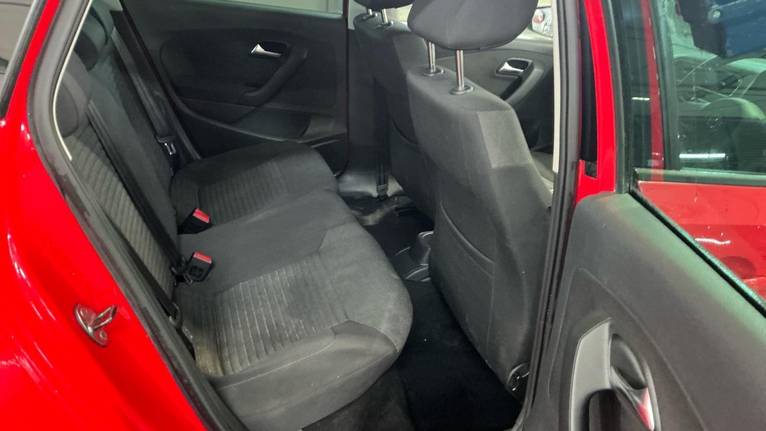 Used Volkswagen Polo 2011 for sale - 77563642: Photo 7