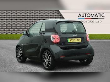Used smart fortwo 2021 for sale - 78098402: Photo