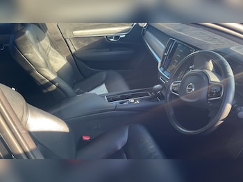 Used Volvo S90 2019 for sale - 76317421: Photo 2