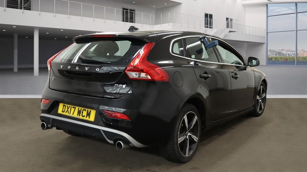 Used Volvo V40 for sale - 77061739: Photo 2