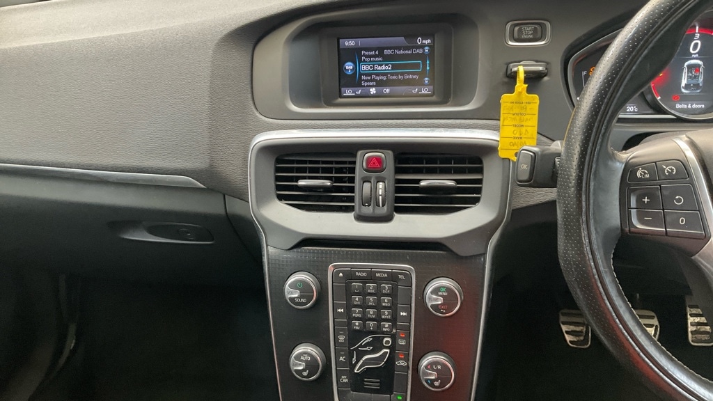 Used Volvo V40 for sale - 77061739: Photo 5