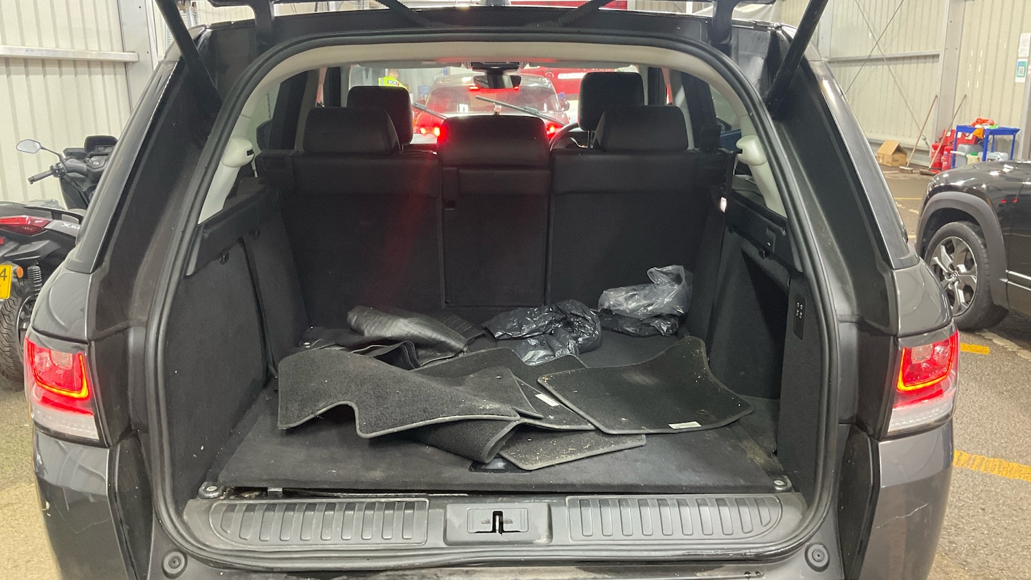 Used Land Rover Range Rover Sport 2017 for sale - 78016009: Photo 8