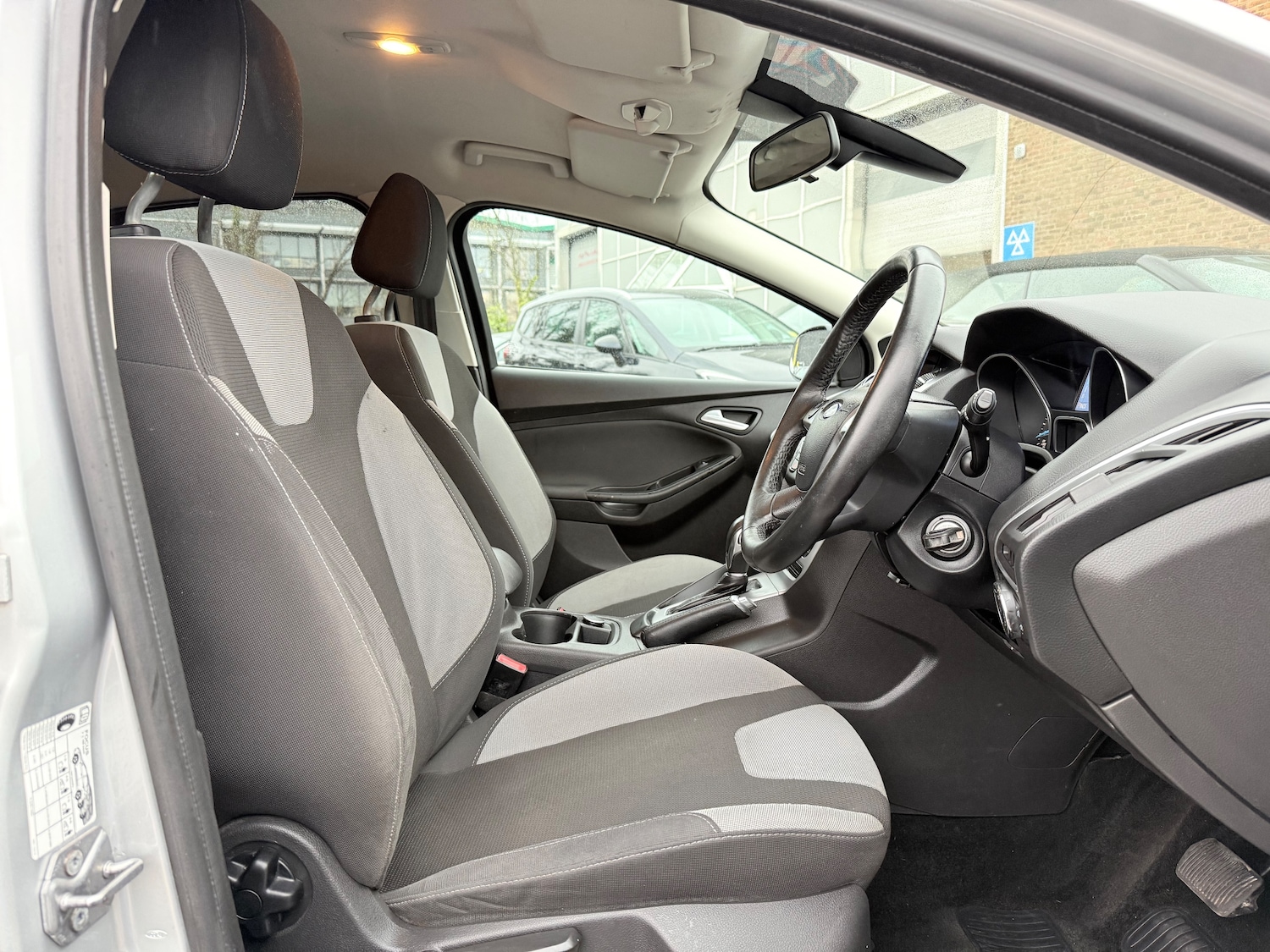 Used Ford Focus 2014 for sale - 76961901: Photo 14