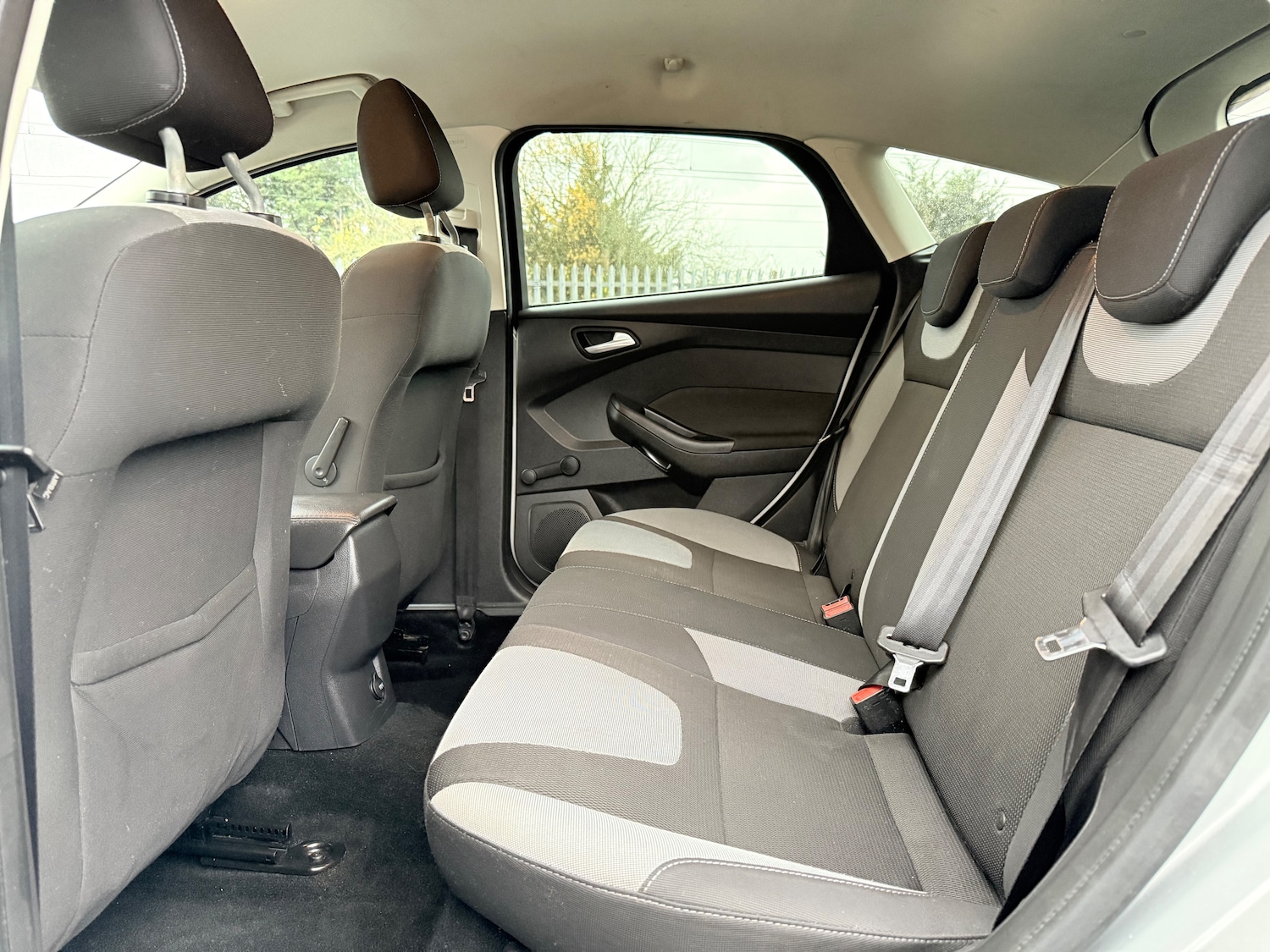 Used Ford Focus 2014 for sale - 76961901: Photo 24