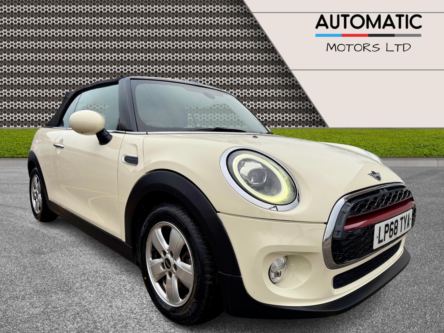 Used MINI Convertible 2018 for sale - 76883951: Photo 15