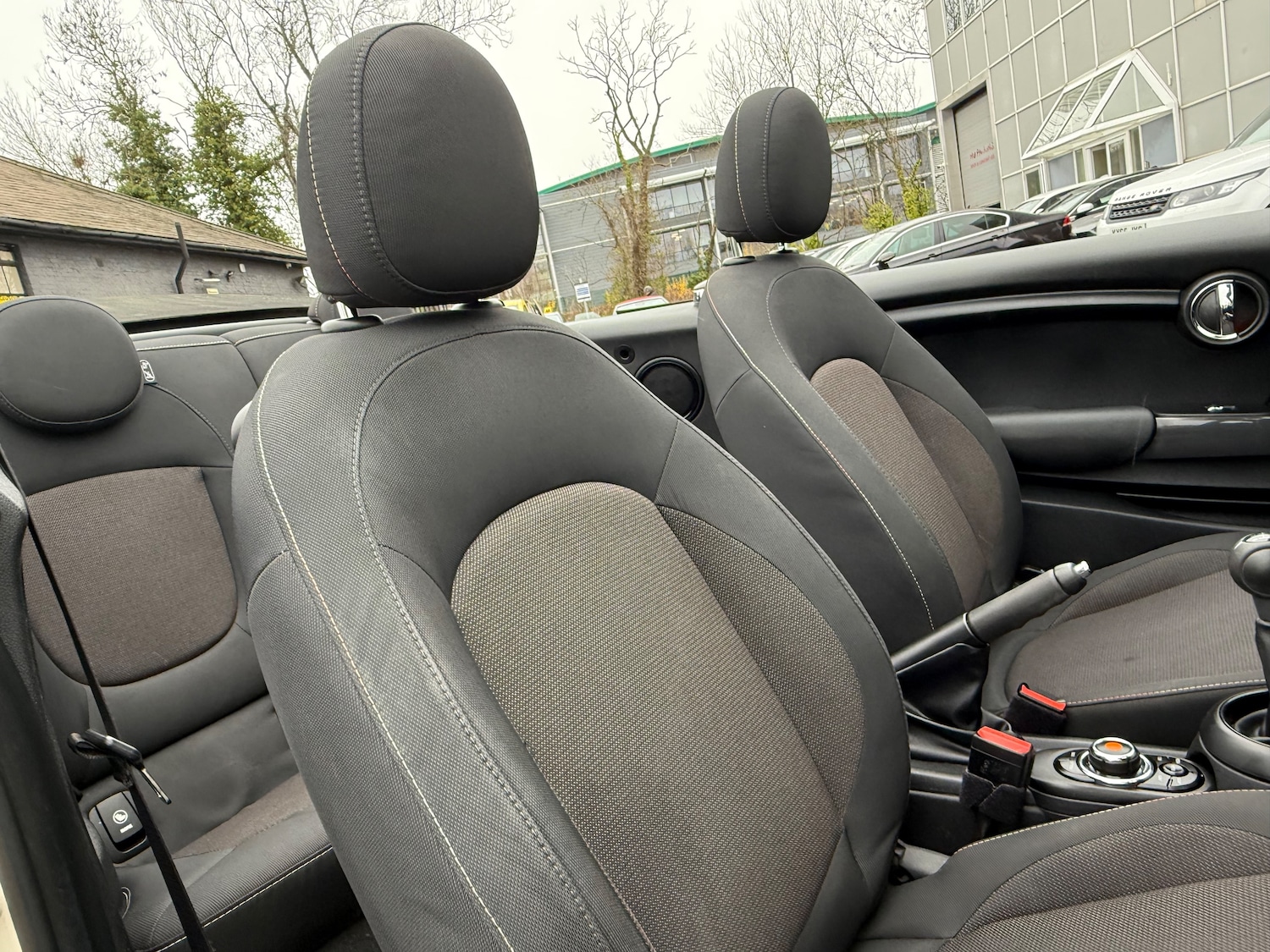 Used MINI Convertible 2018 for sale - 76883951: Photo 29