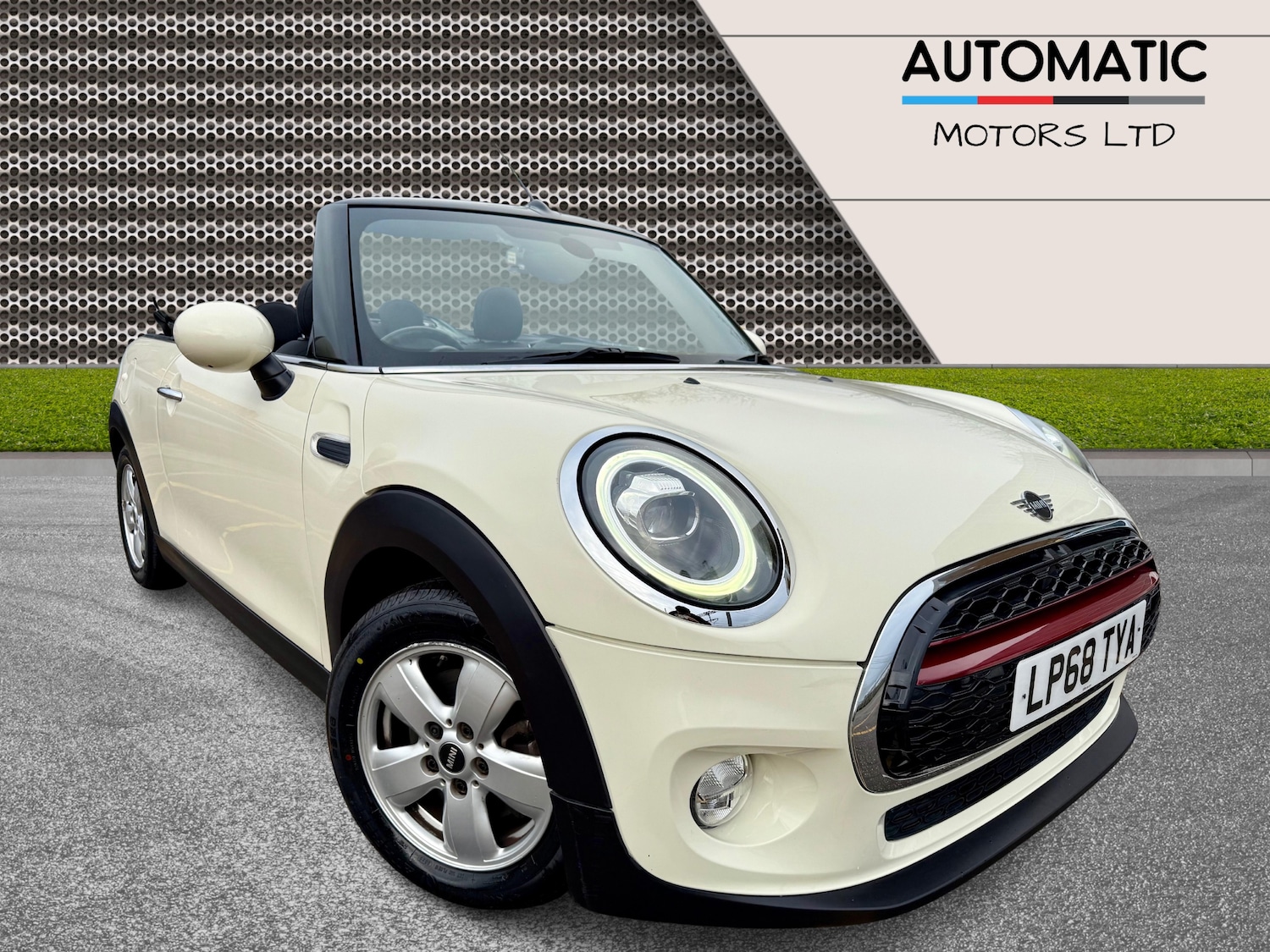 Used MINI Convertible 2018 for sale - 76883951: Photo 40