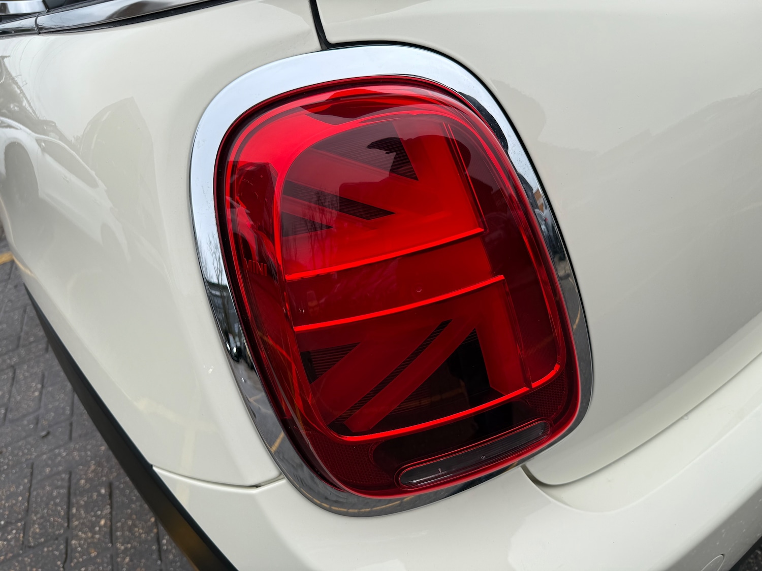 Used MINI Convertible 2018 for sale - 76883951: Photo 41