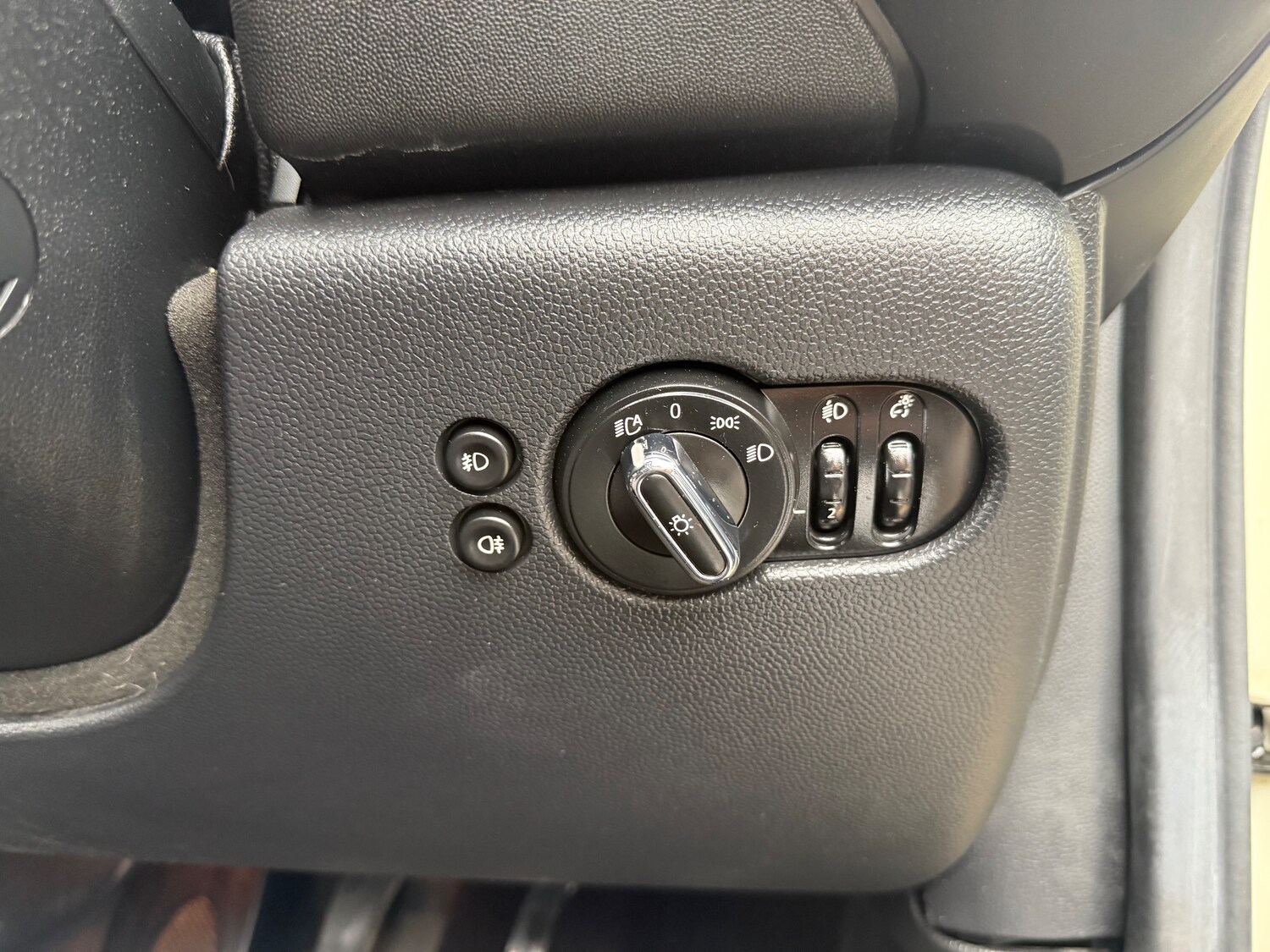 Used MINI Convertible 2018 for sale - 76883951: Photo 51