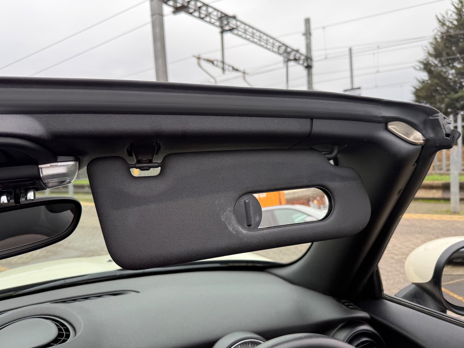 Used MINI Convertible 2018 for sale - 76883951: Photo 61