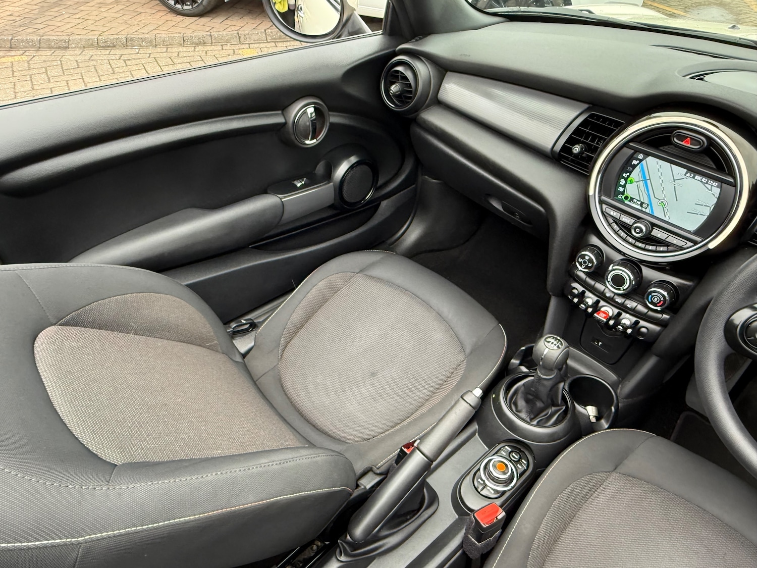 Used MINI Convertible 2018 for sale - 76883951: Photo 8