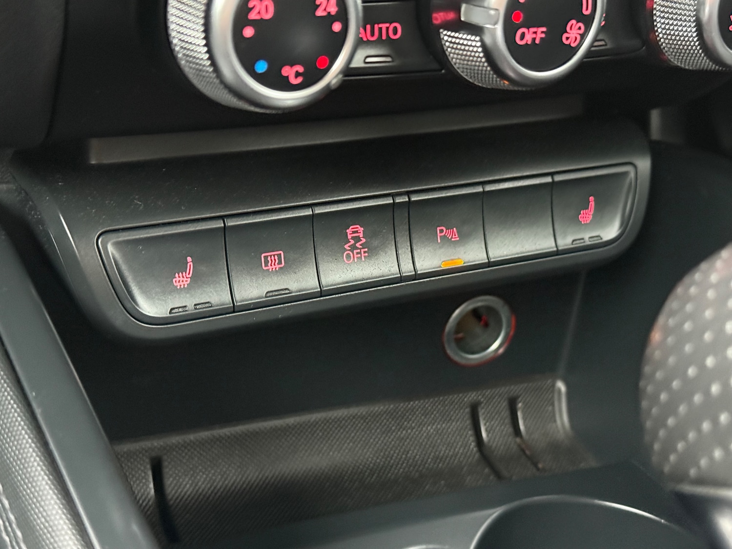 Used Audi A1 2013 for sale - 76972956: Photo 27