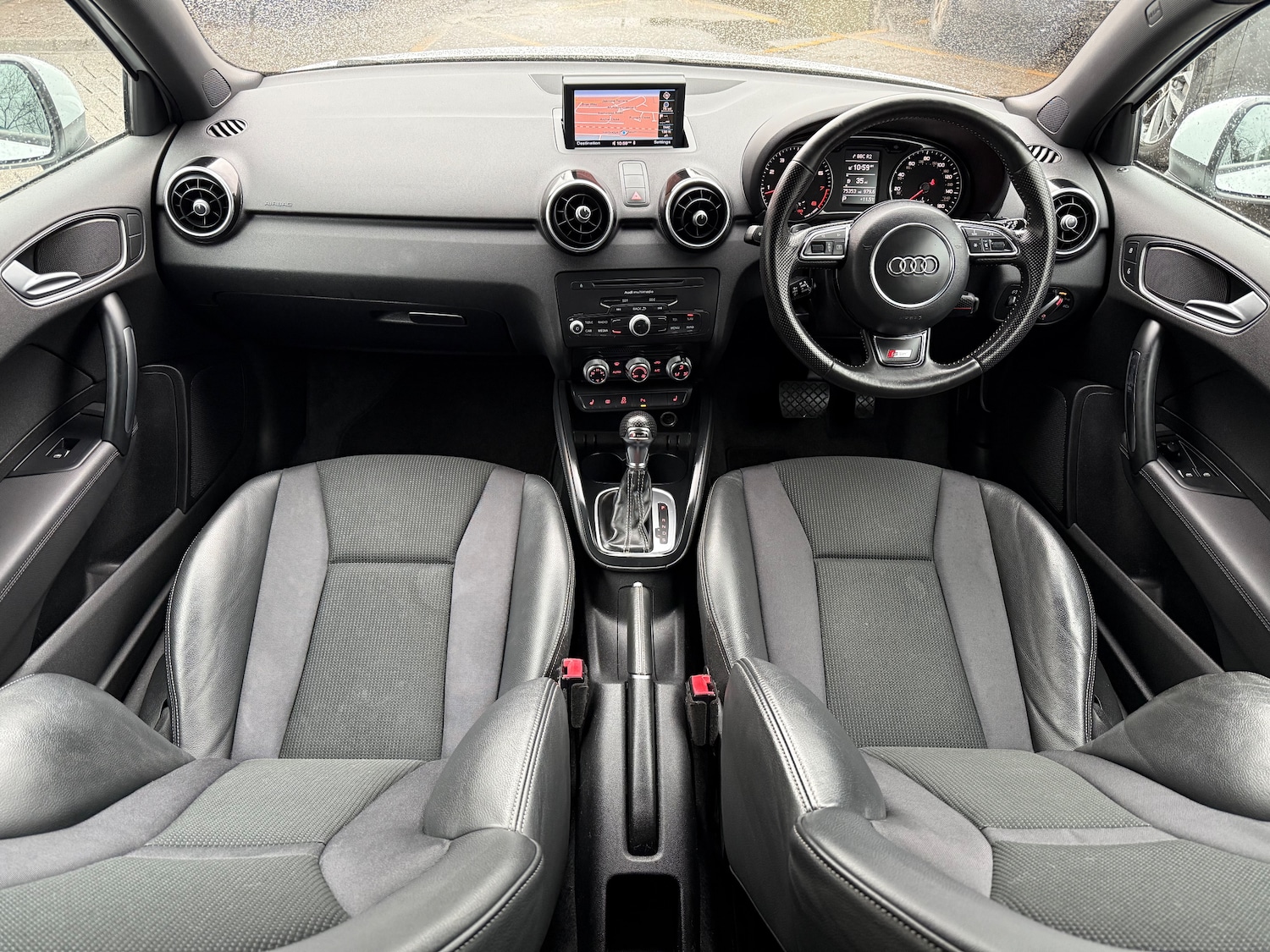 Used Audi A1 2013 for sale - 76972956: Photo 3