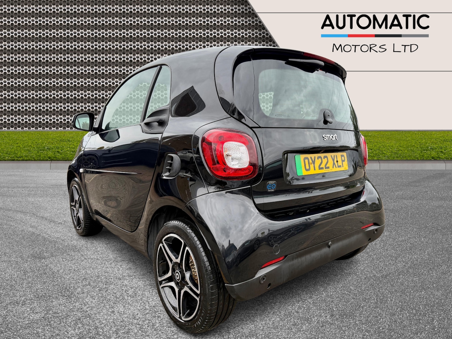 Used smart fortwo 2022 for sale - 76313817: Photo 2