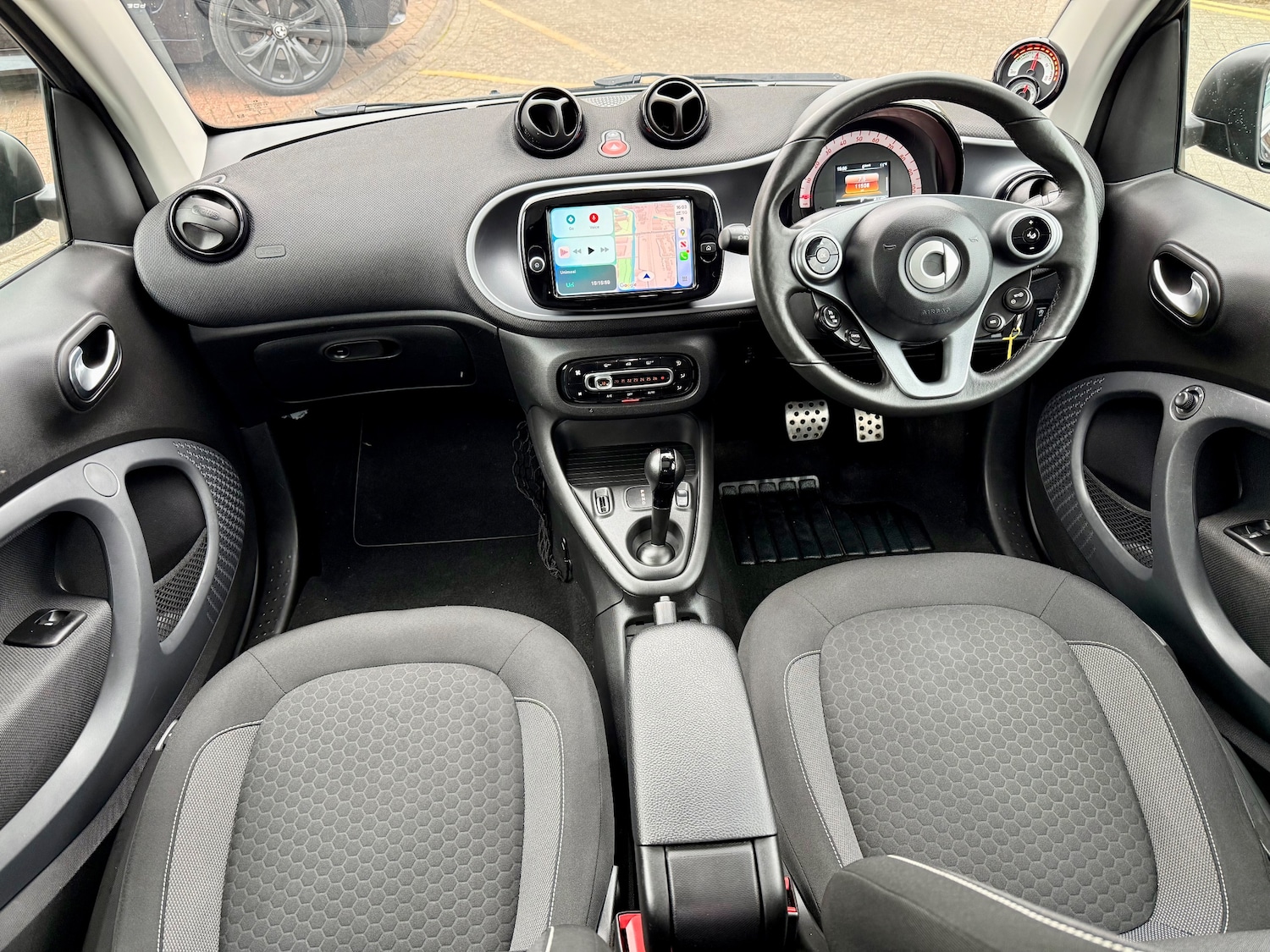 Used smart fortwo 2022 for sale - 76313817: Photo 3