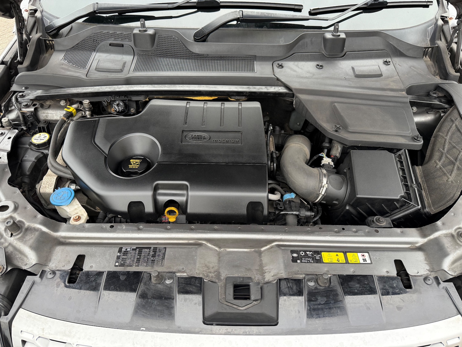 Used Land Rover Discovery Sport 2017 for sale - 76305282: Photo 11