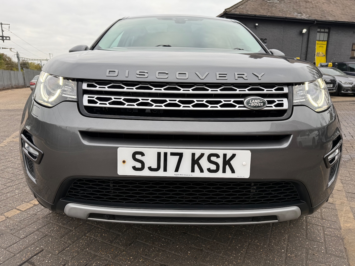 Used Land Rover Discovery Sport 2017 for sale - 76305282: Photo 16