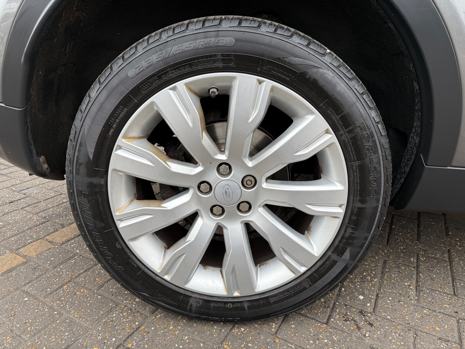 Used Land Rover Discovery Sport 2017 for sale - 76305282: Photo 26