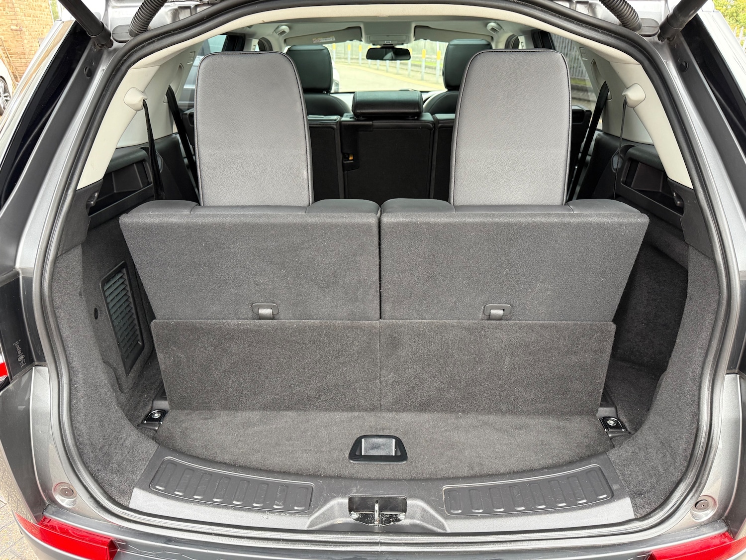 Used Land Rover Discovery Sport 2017 for sale - 76305282: Photo 27