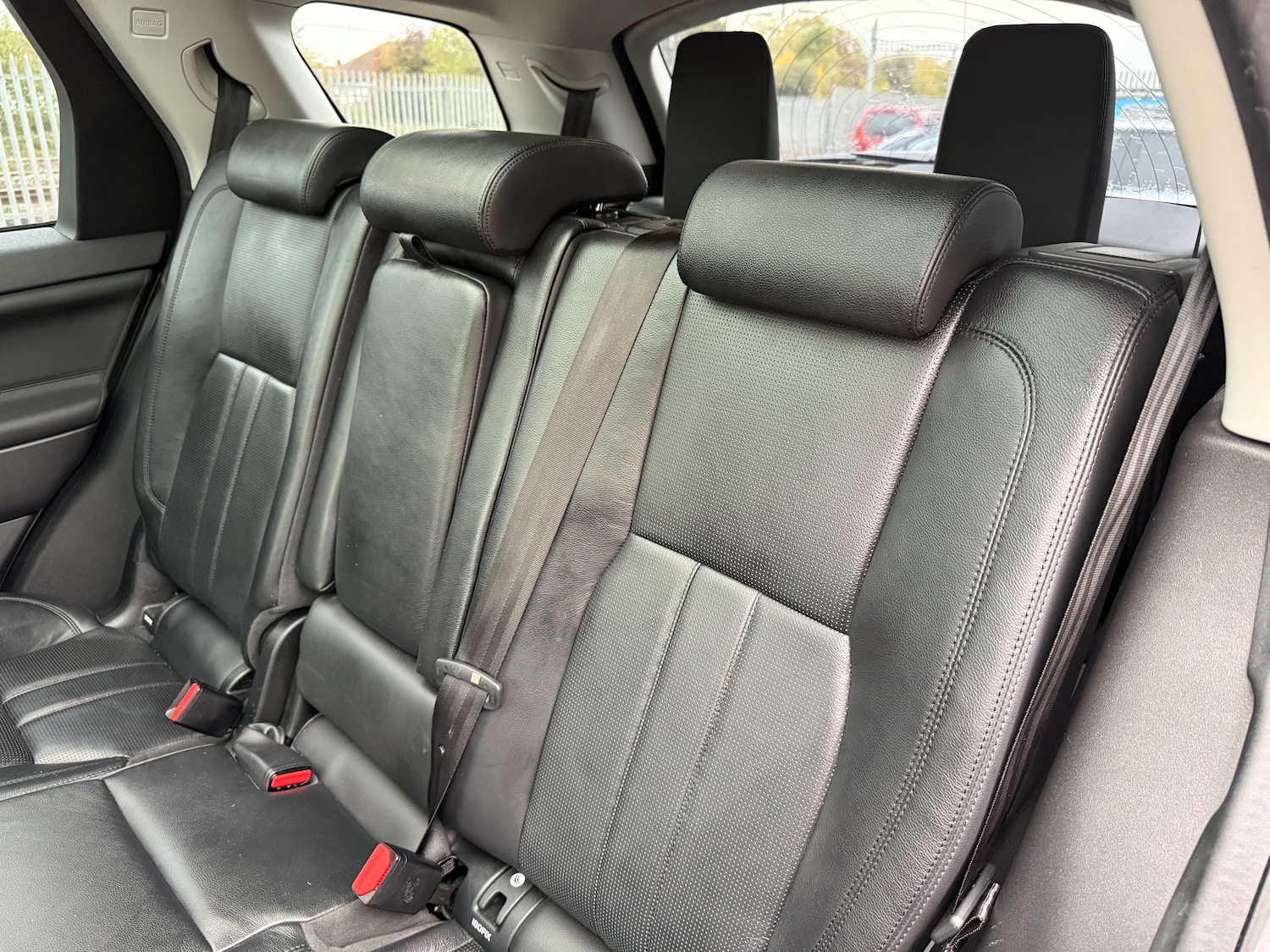 Used Land Rover Discovery Sport 2017 for sale - 76305282: Photo 31